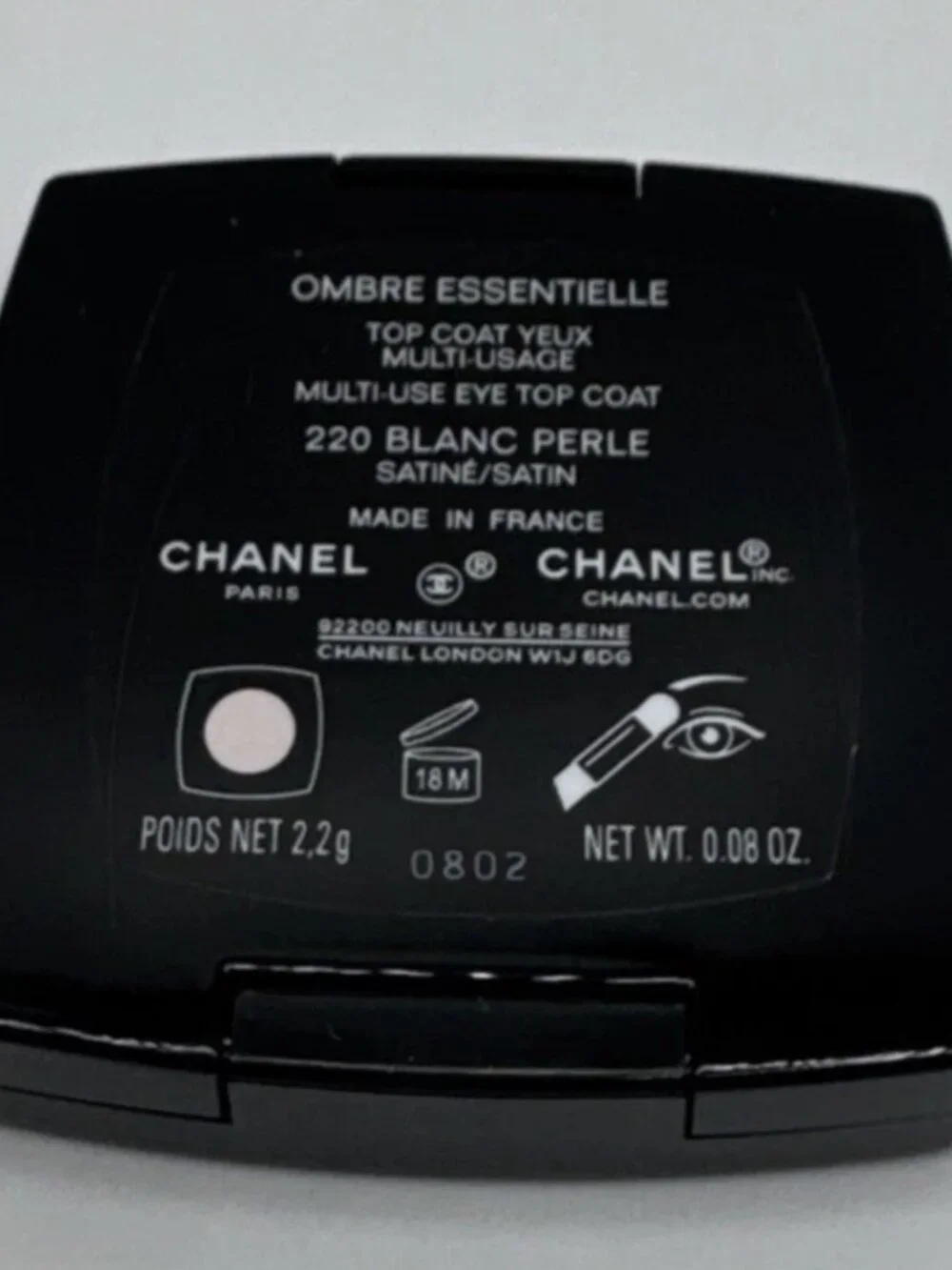 Chanel Ombre Essentielle Multi-Use Eye Top Coat ~ 220 BLANC PERLE ~ Satin Finish